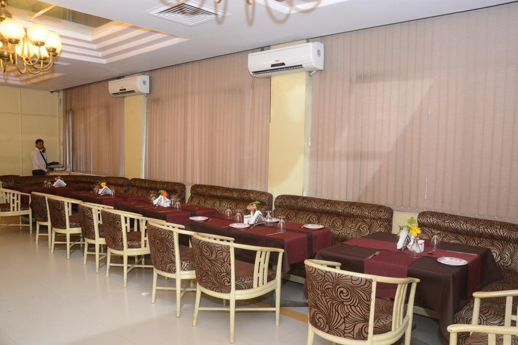 Hotel Patliputra Ashok Patna  Exterior photo