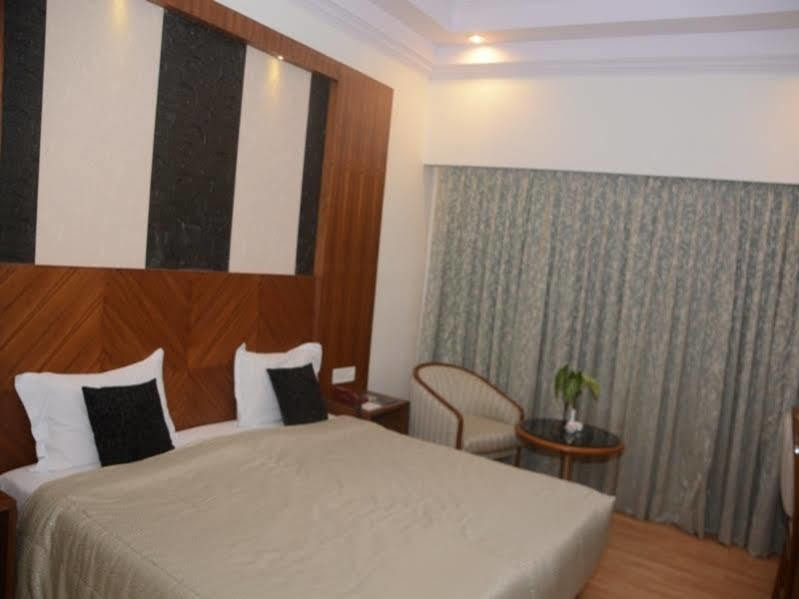 Hotel Patliputra Ashok Patna  Exterior photo